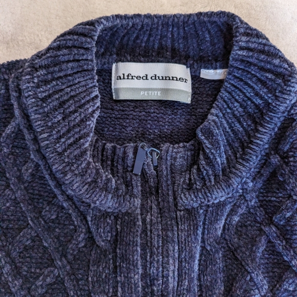 Super soft chenille zip up - Picture 4 of 7